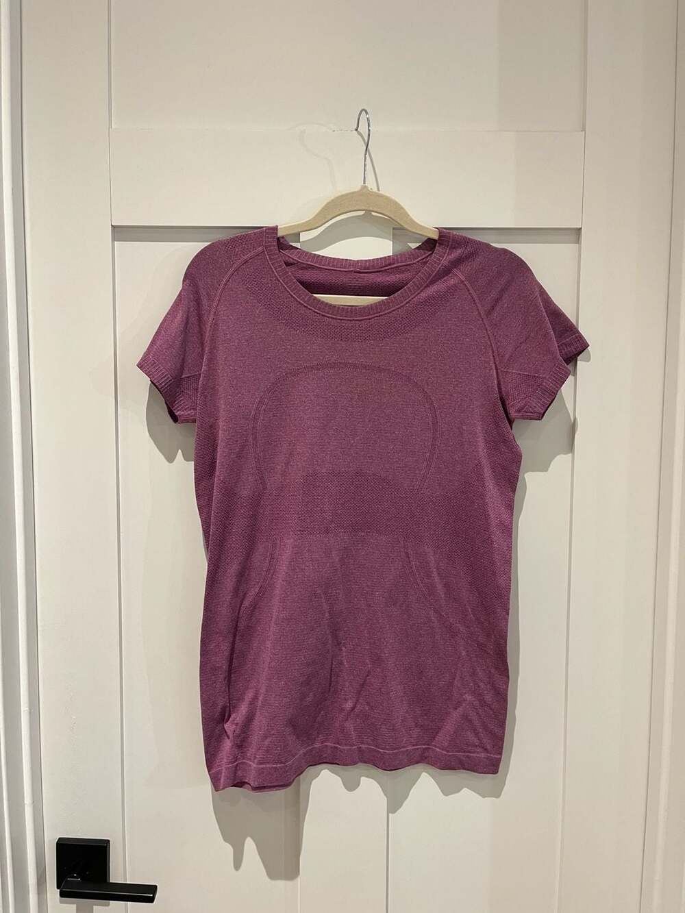 Lululemon Swiftly Tech Short Sleeve Shirt Size 10 Heathered Magenta